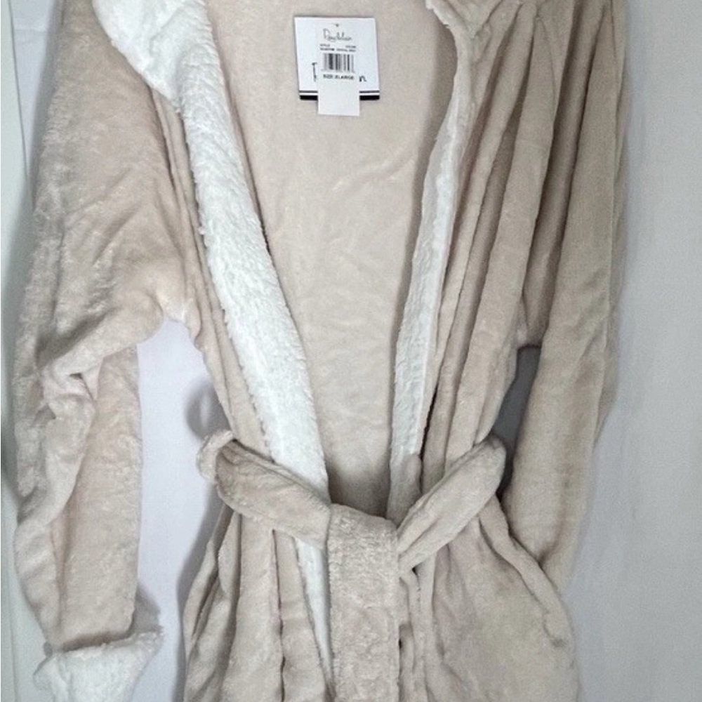 Cozy Cream Women's Robe - Picture 8 of 10